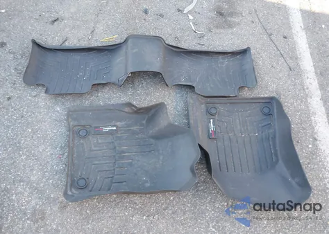 2018 Jeep Grand Cherokee Laredo E 4X4 from USA, damaged, VIN 1C4RJFAG5JC113266